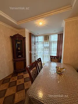 Satılır 4 otaqlı köhnə tikili 75 m²
