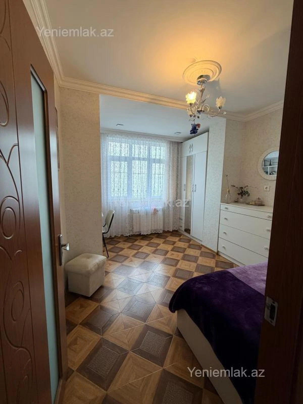 Satılır 4 otaqlı köhnə tikili 75 m²