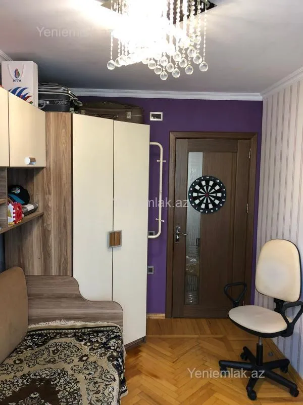 Satılır 3 otaqlı köhnə tikili 75 m²