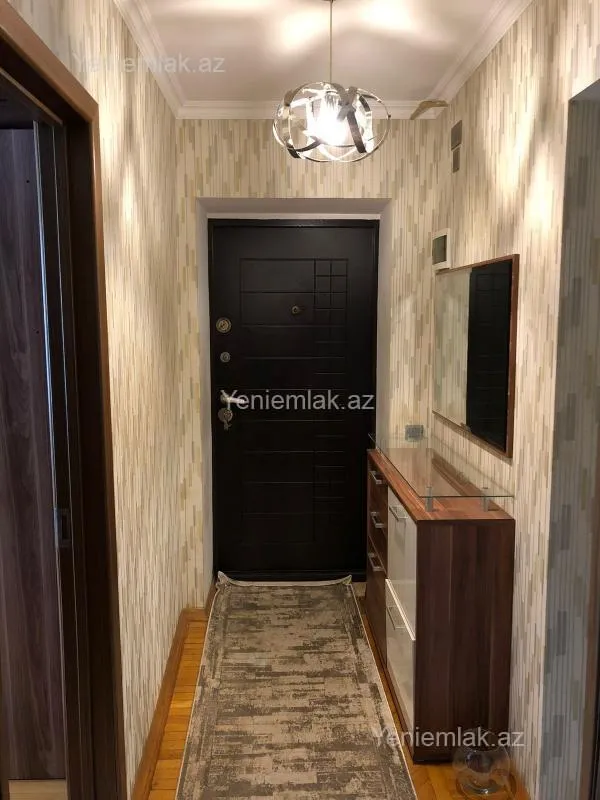 Satılır 3 otaqlı köhnə tikili 75 m²