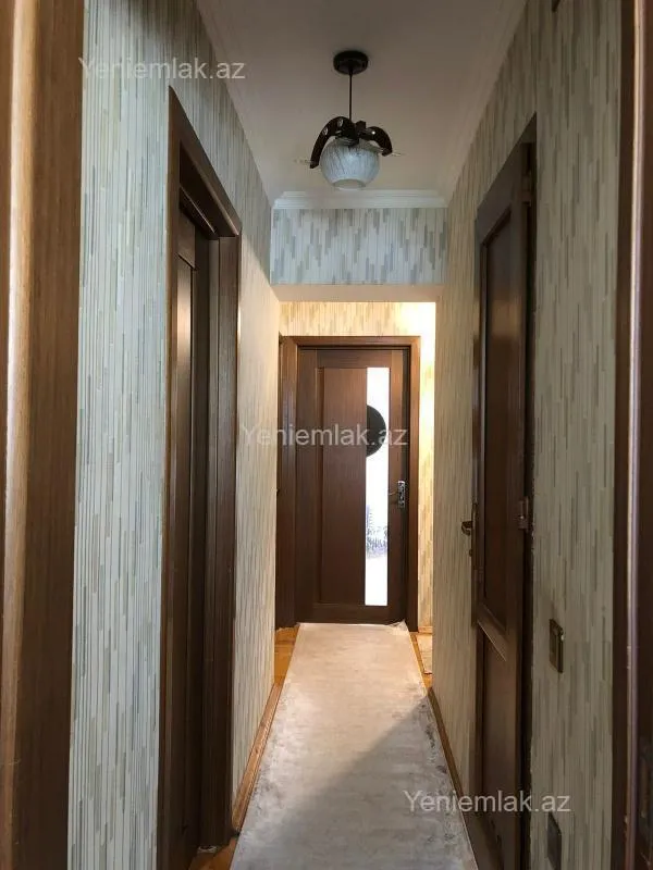 Satılır 3 otaqlı köhnə tikili 75 m²