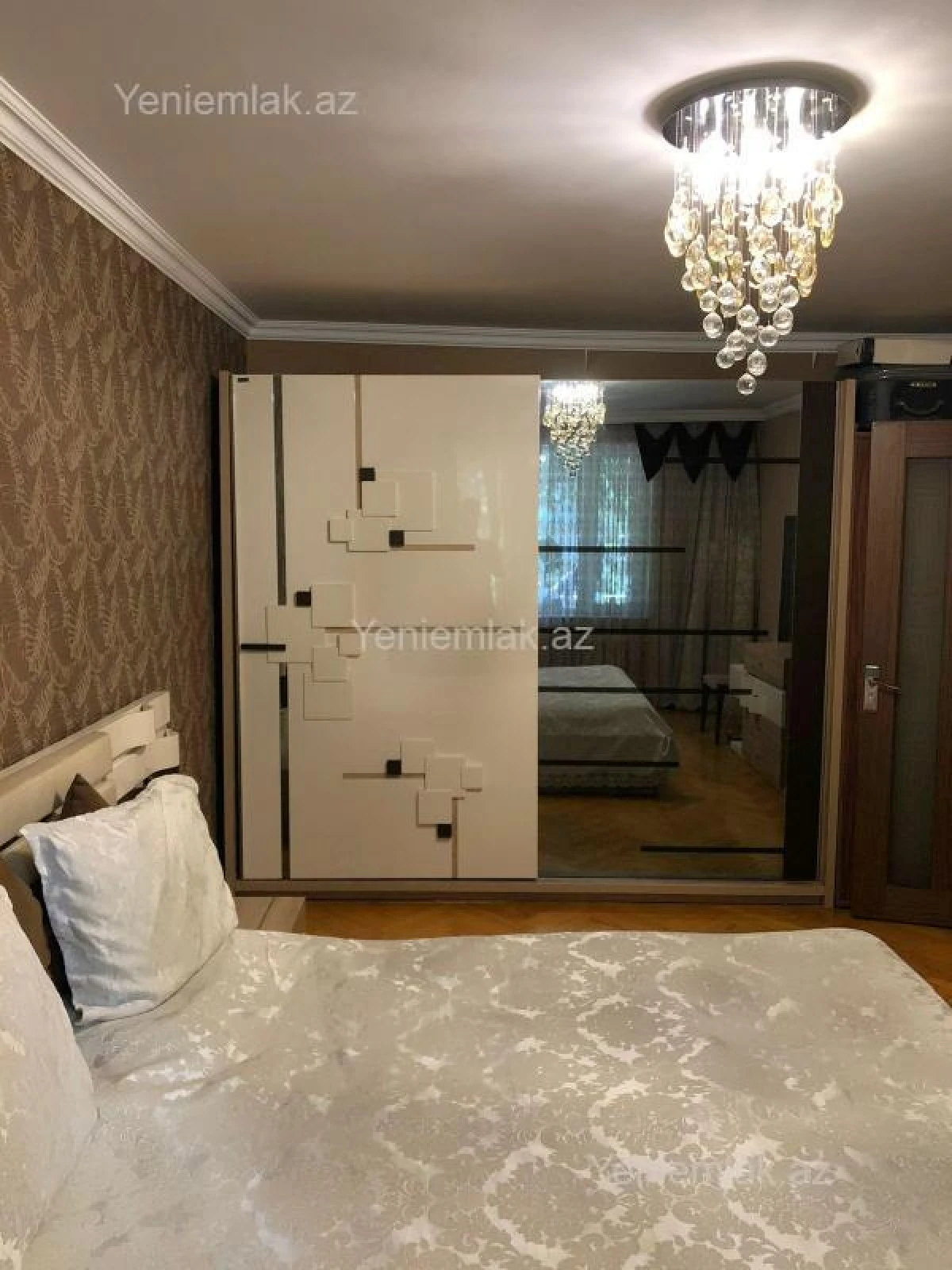 Satılır 3 otaqlı köhnə tikili 75 m²