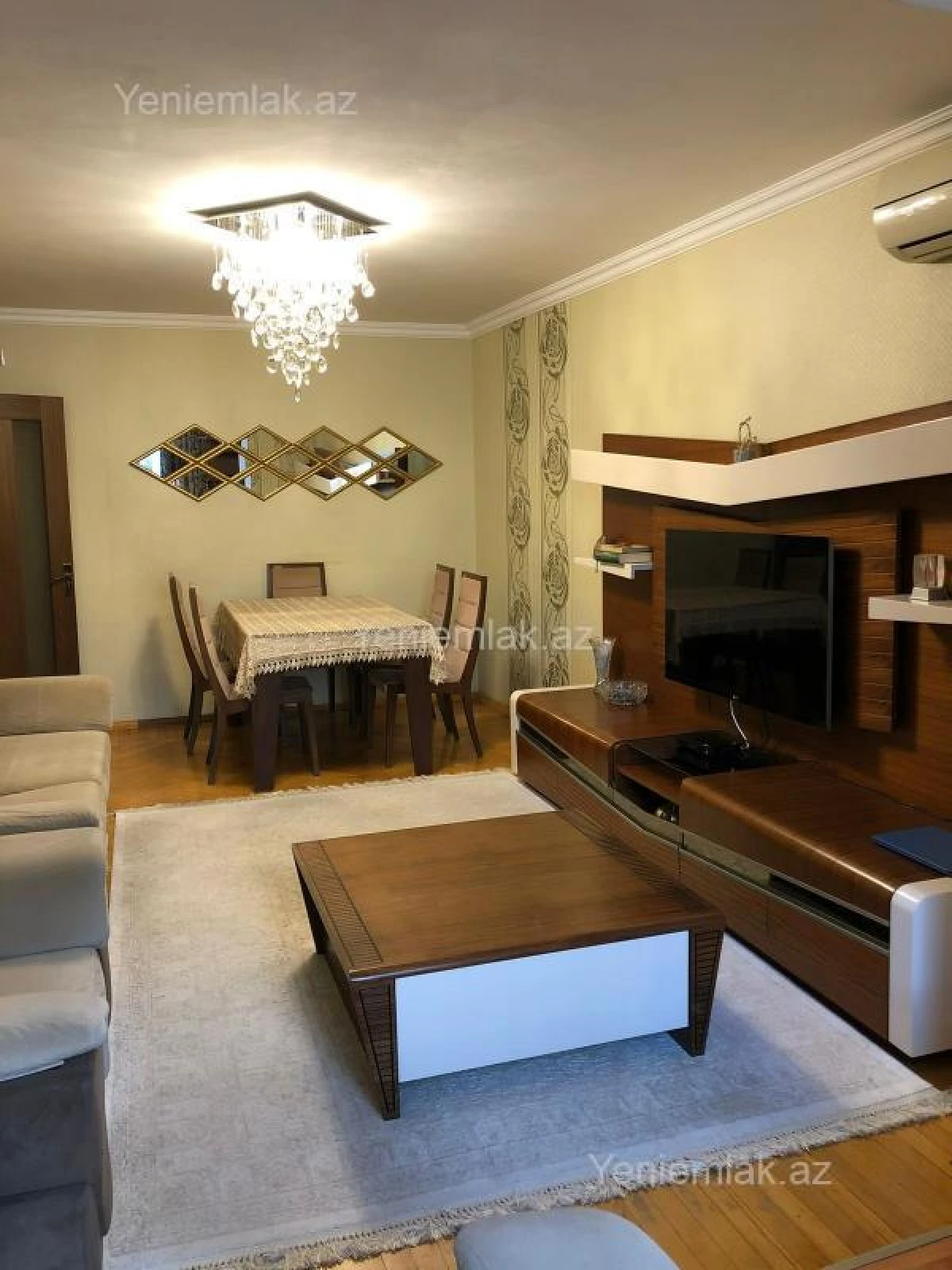 Satılır 3 otaqlı köhnə tikili 75 m²