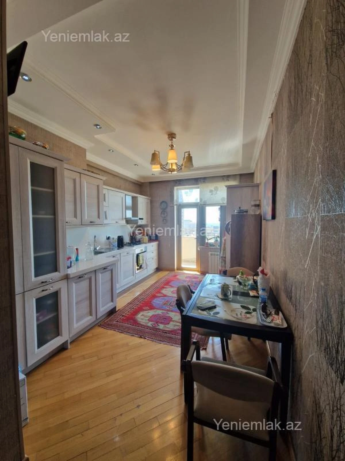 Satılır 4 otaqlı yeni tikili 160 m²