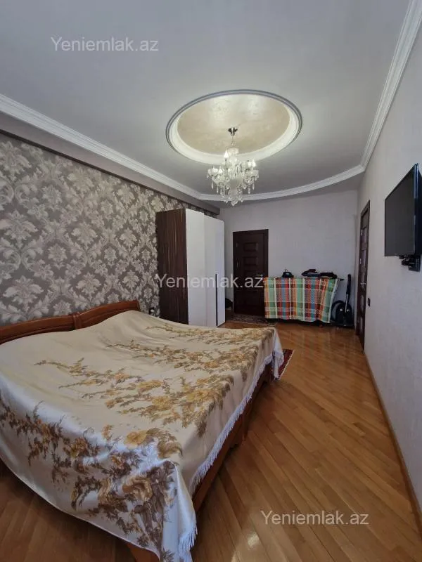 Satılır 4 otaqlı yeni tikili 160 m²