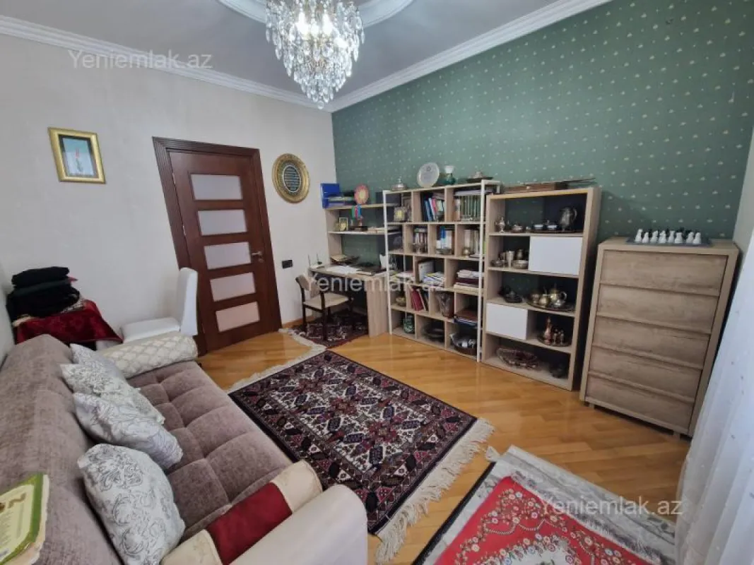 Satılır 4 otaqlı yeni tikili 160 m²