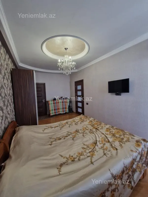 Satılır 4 otaqlı yeni tikili 160 m²