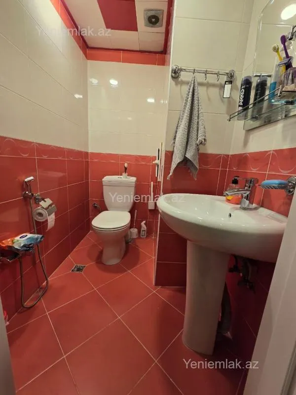 Satılır 2 otaqlı yeni tikili 96 m²