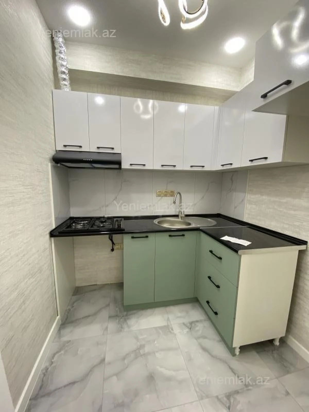 Satılır 2 otaqlı yeni tikili 62 m²