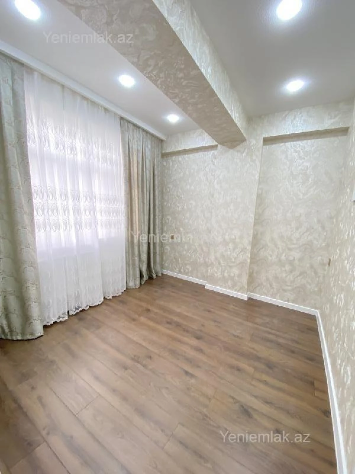Satılır 2 otaqlı yeni tikili 62 m²