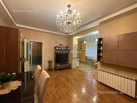 Satılır 3 otaqlı köhnə tikili 85 m²