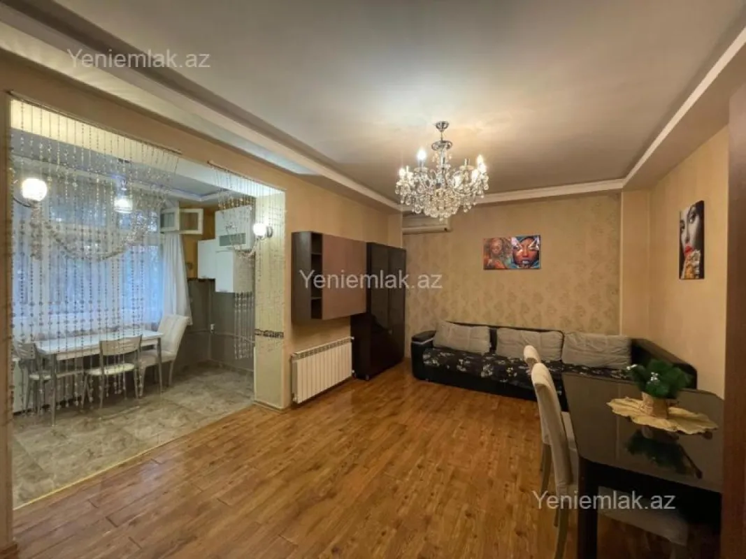 Satılır 3 otaqlı köhnə tikili 85 m²
