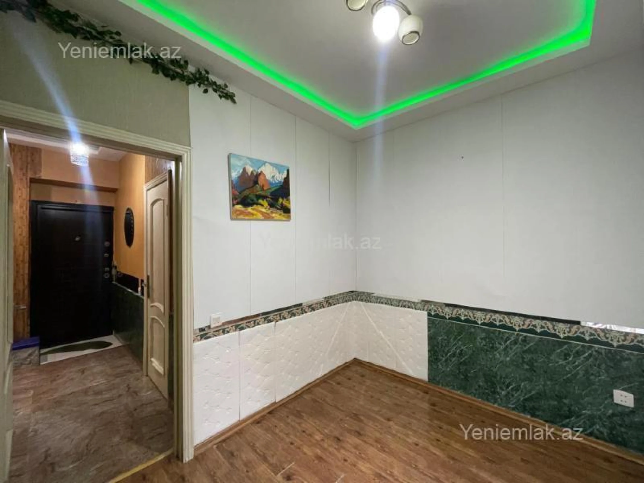 Satılır 3 otaqlı köhnə tikili 85 m²