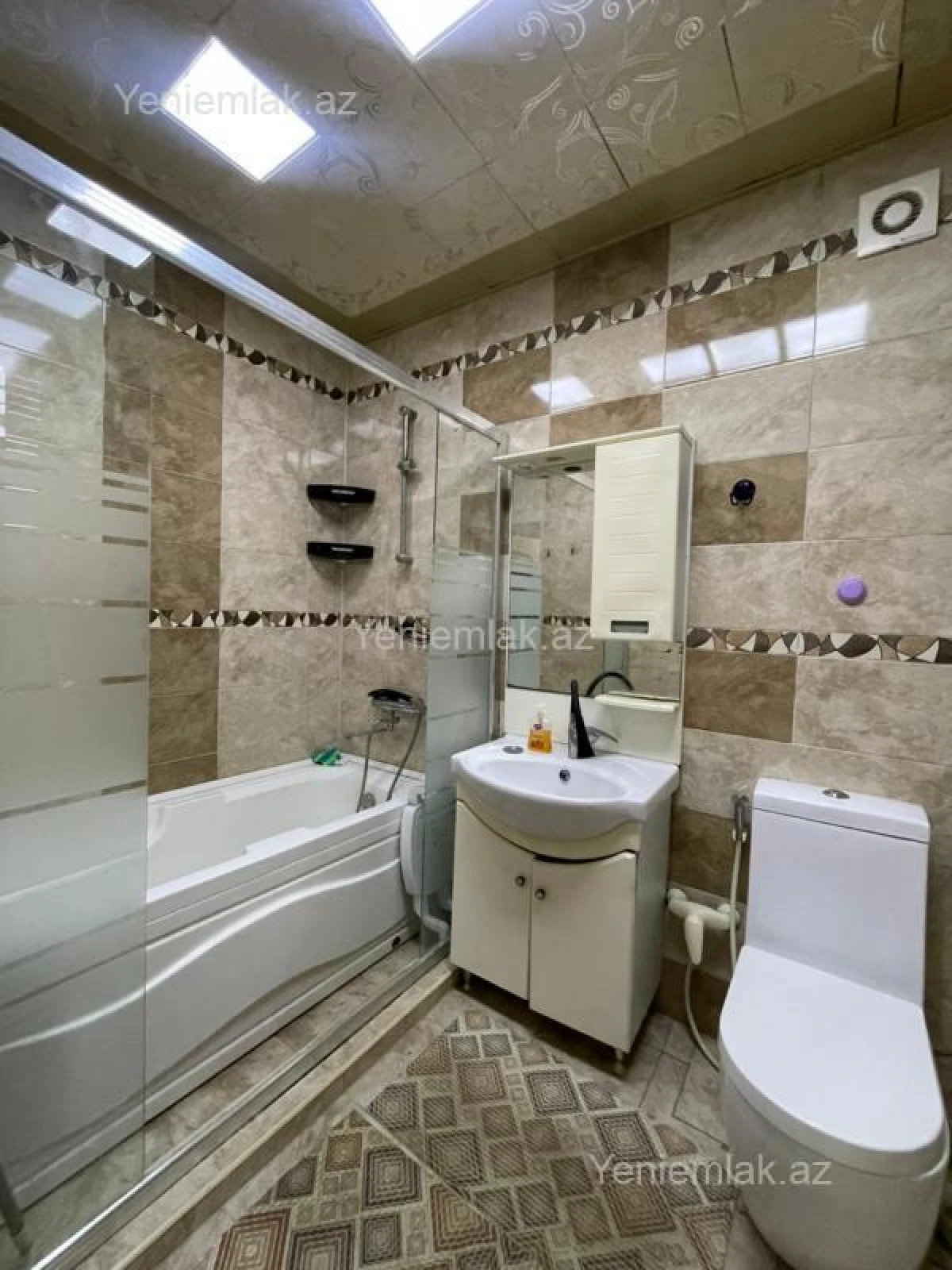 Satılır 3 otaqlı köhnə tikili 85 m²