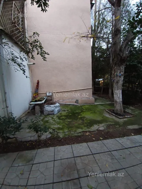 Satılır 3 otaqlı köhnə tikili 85 m²