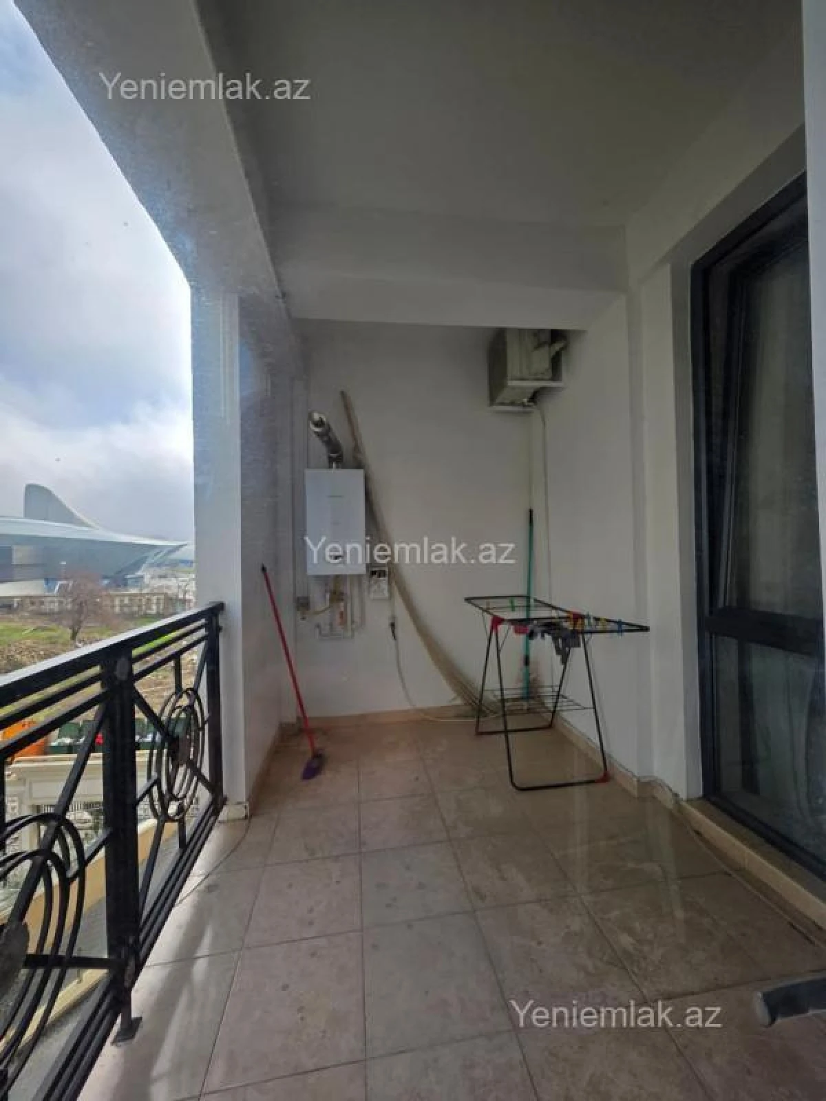 Satılır 2 otaqlı yeni tikili 92 m²