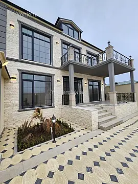 Satılır 5 otaqlı həyət evi 250 m²
