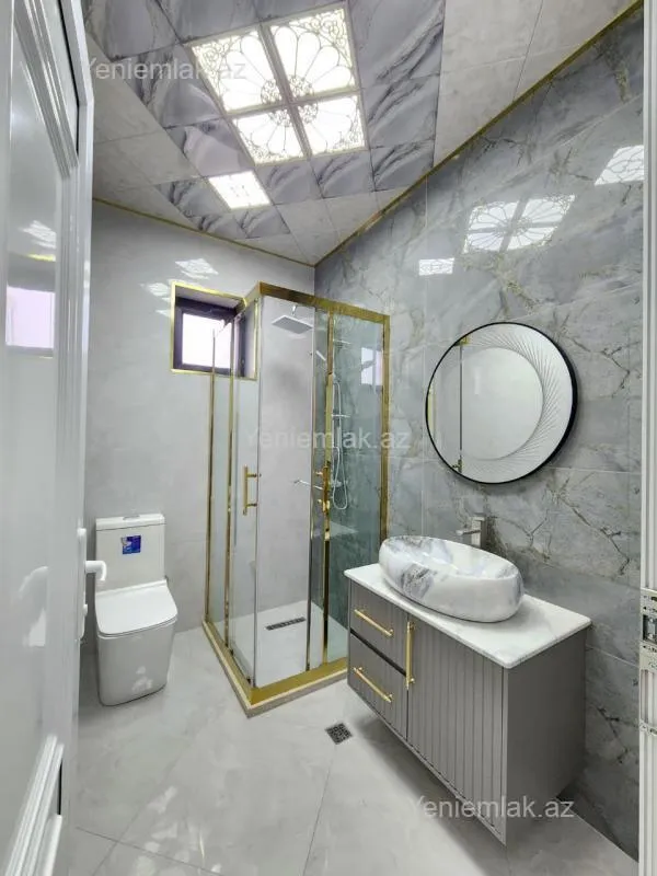 Satılır 5 otaqlı həyət evi 250 m²