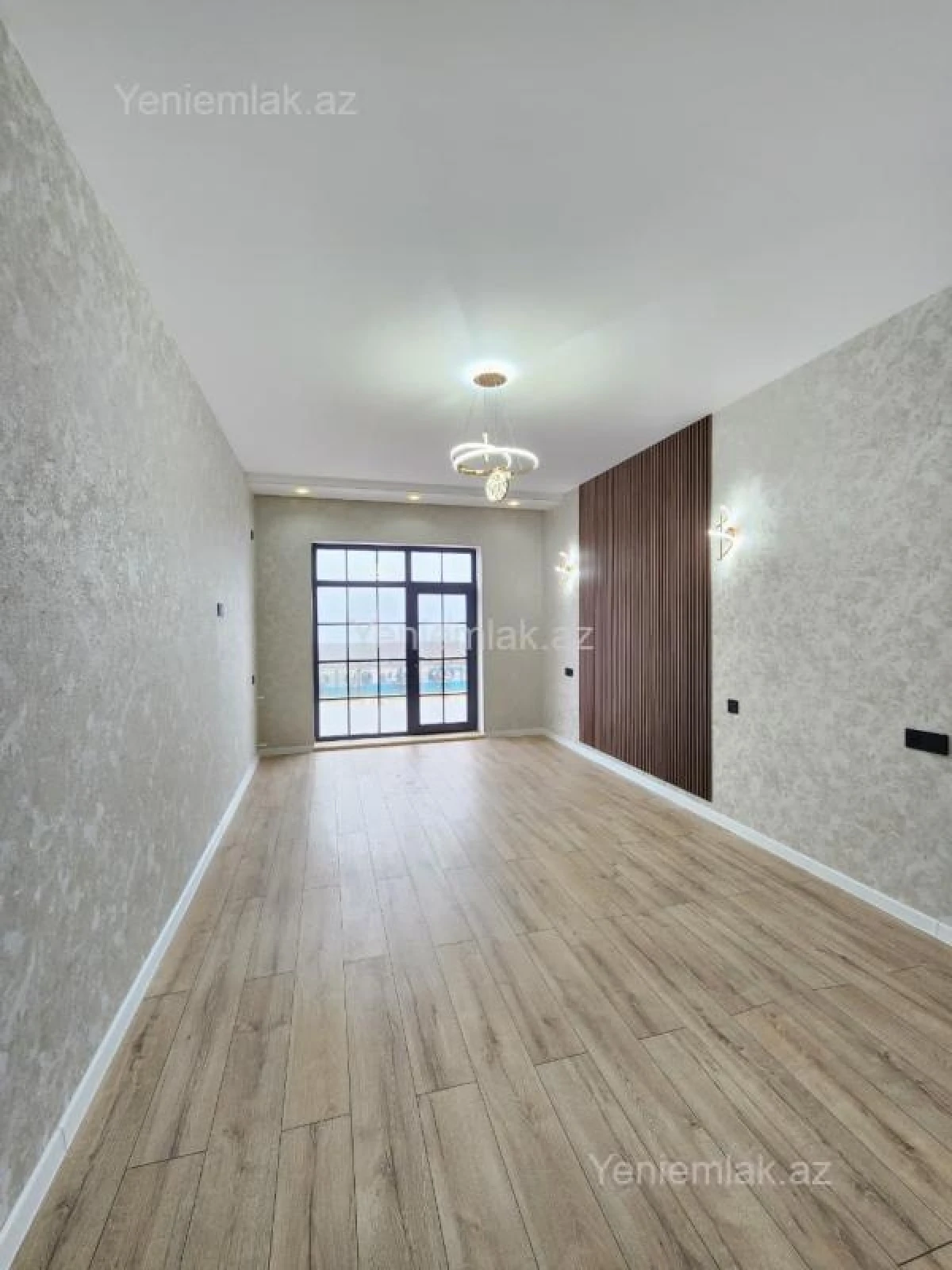 Satılır 5 otaqlı həyət evi 250 m²