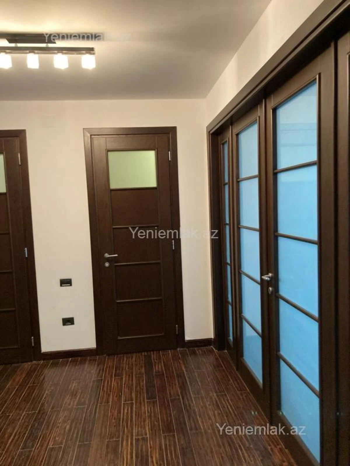 Satılır 3 otaqlı yeni tikili 122 m²