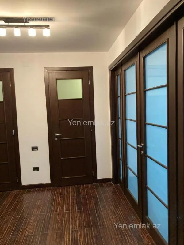 Satılır 3 otaqlı yeni tikili 122 m²