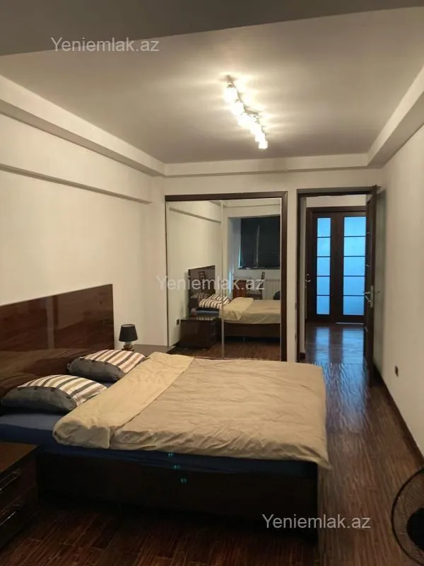 Satılır 3 otaqlı yeni tikili 122 m²
