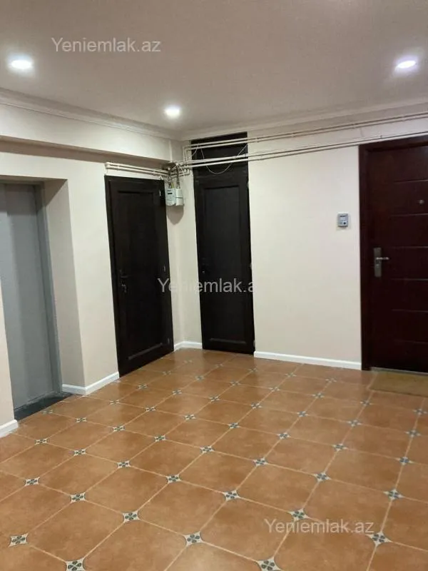 Satılır 3 otaqlı yeni tikili 122 m²