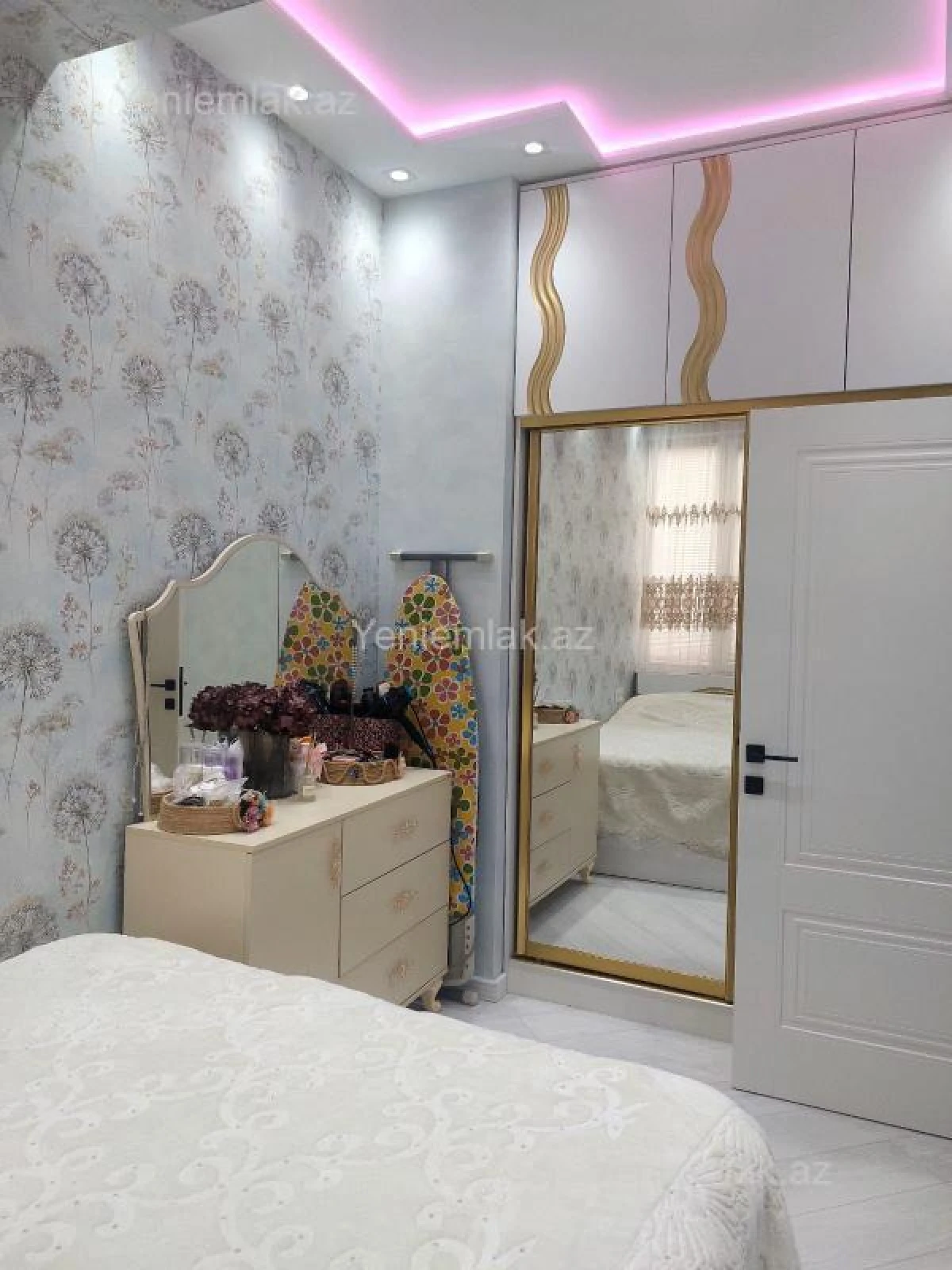 Satılır 2 otaqlı yeni tikili 52 m²