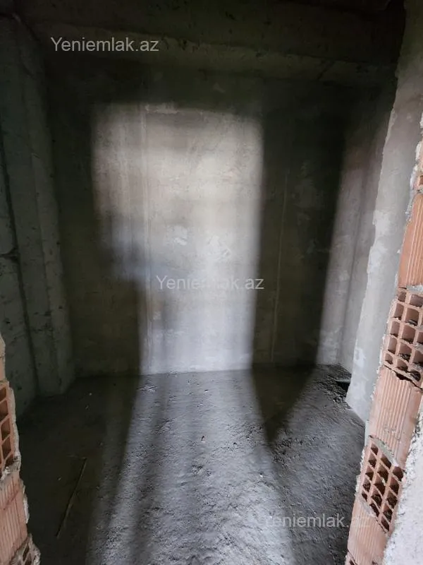 Satılır 3 otaqlı yeni tikili 130 m²