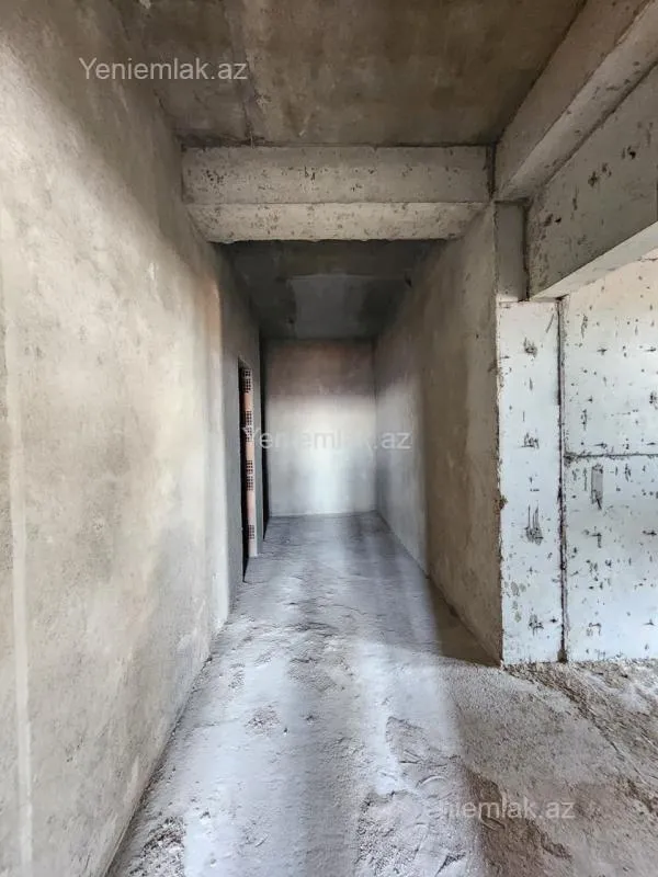 Satılır 3 otaqlı yeni tikili 130 m²