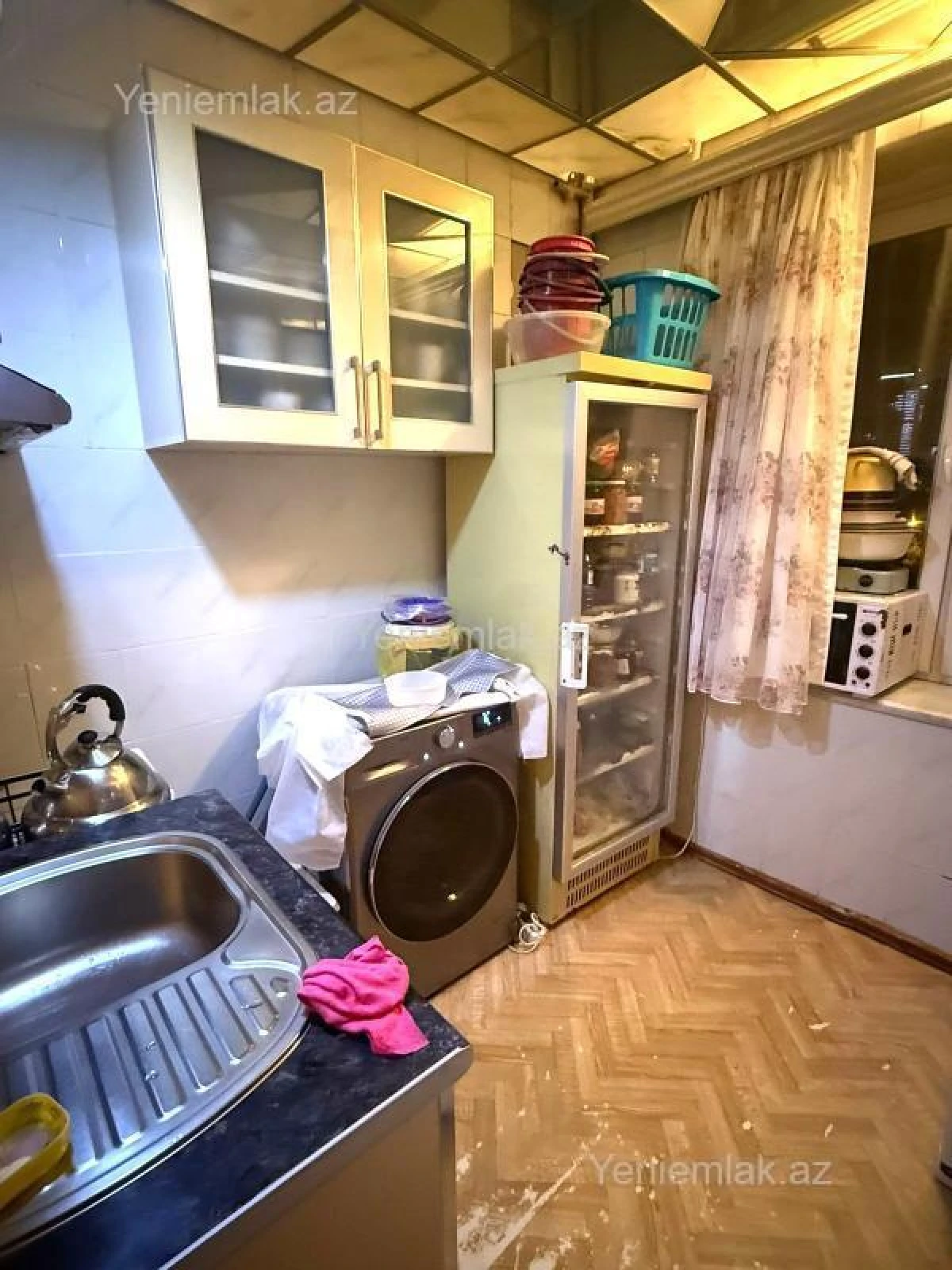 Satılır 3 otaqlı köhnə tikili 75 m²