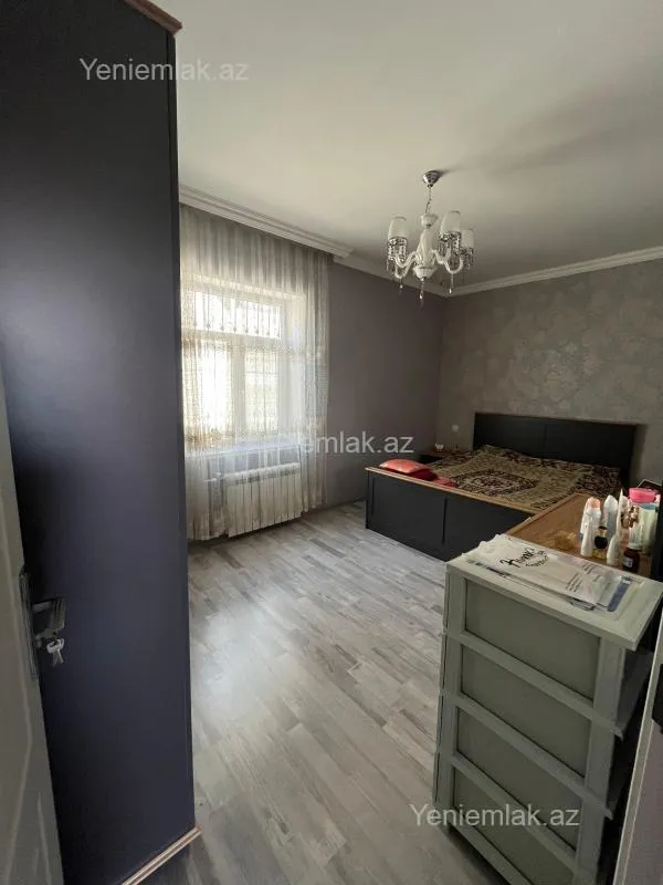 Satılır 4 otaqlı həyət evi 100 m²