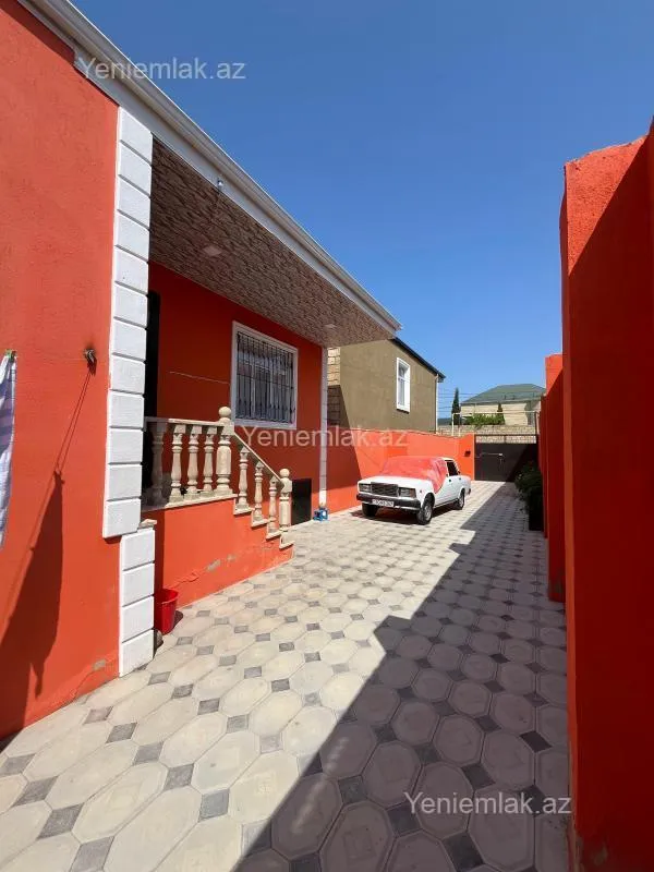 Satılır 4 otaqlı həyət evi 100 m²