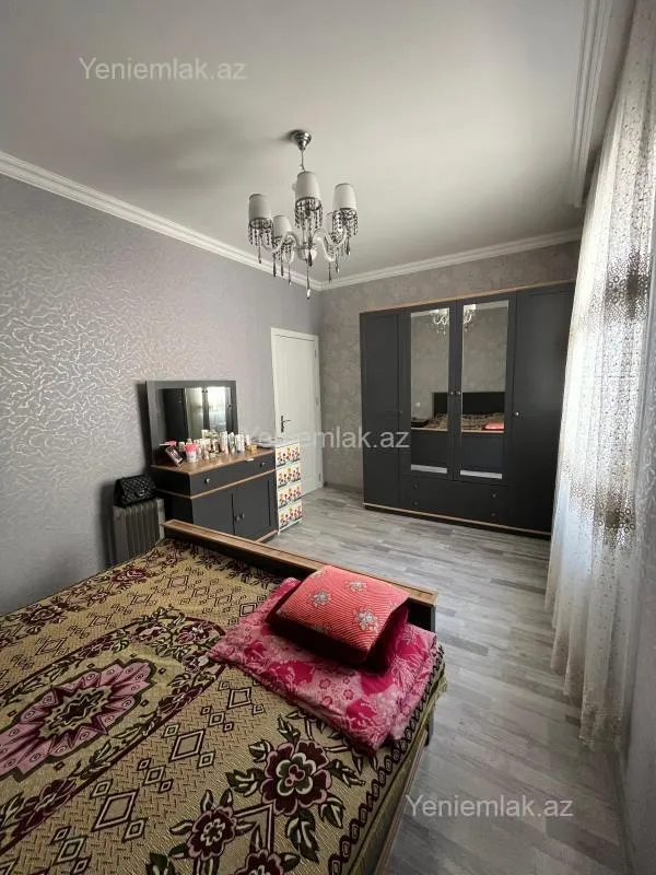 Satılır 4 otaqlı həyət evi 100 m²