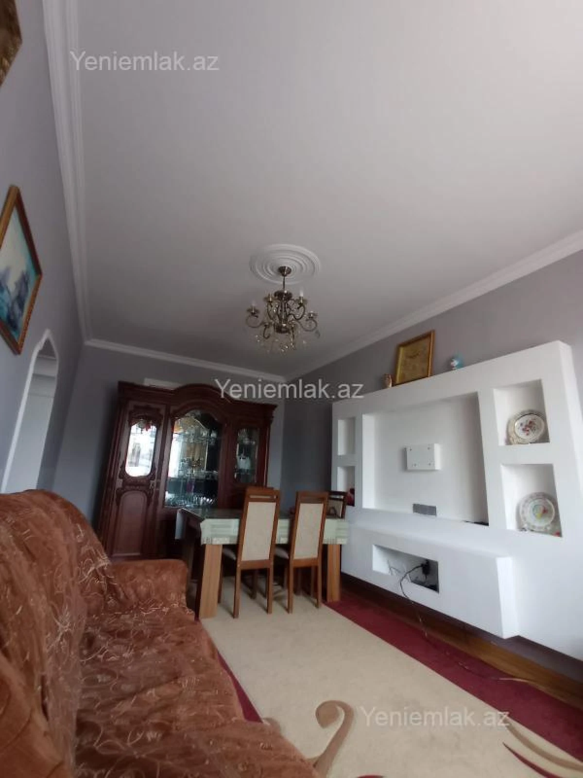 Satılır 6 otaqlı həyət evi 200 m²