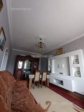 Satılır 6 otaqlı həyət evi 200 m²