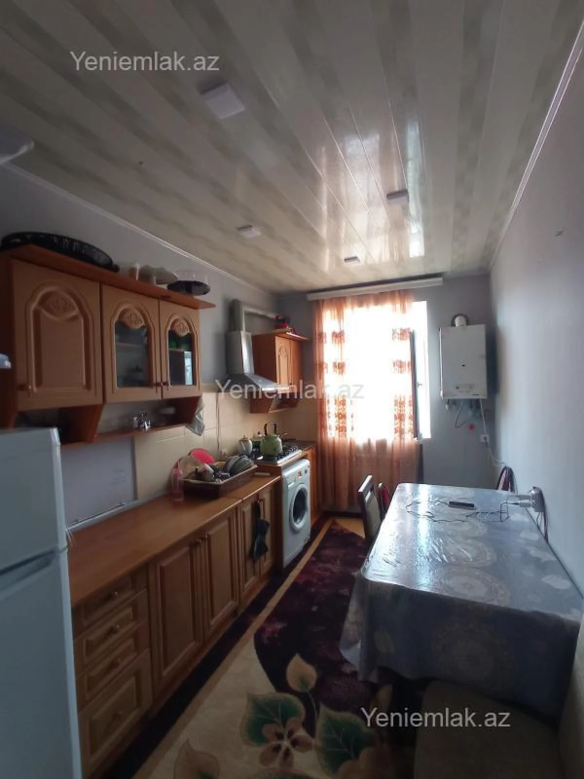 Satılır 6 otaqlı həyət evi 200 m²