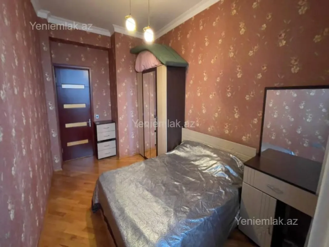 Satılır 3 otaqlı yeni tikili 105 m²