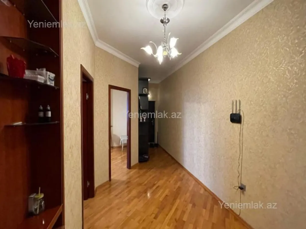 Satılır 3 otaqlı yeni tikili 105 m²