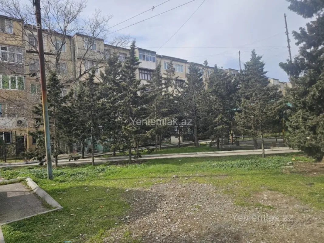Satılır 2 otaqlı köhnə tikili 35 m²