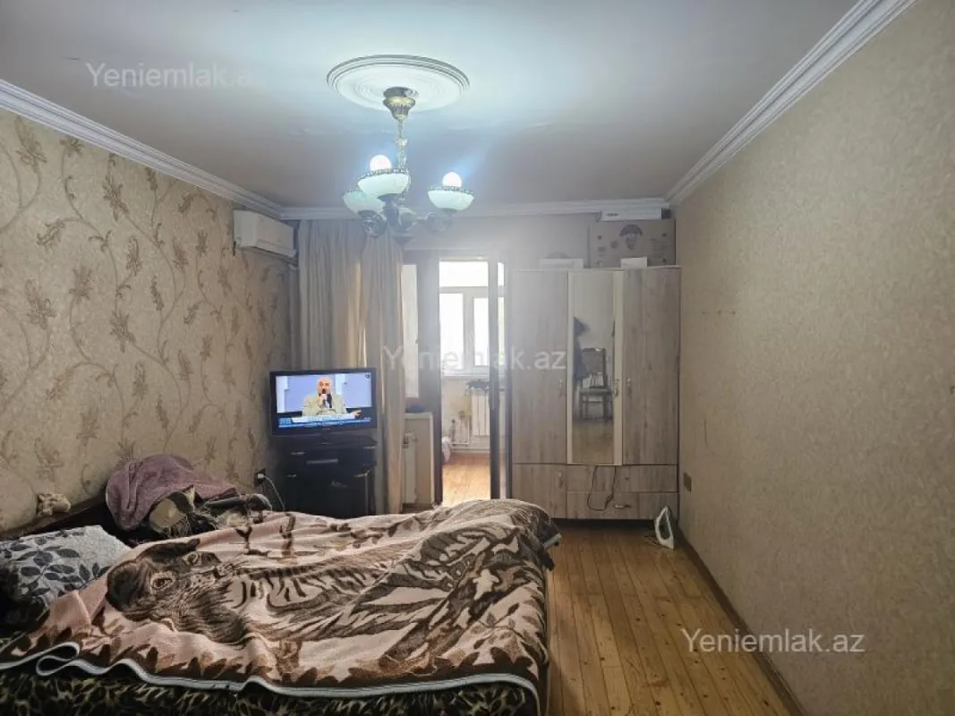 Satılır 2 otaqlı köhnə tikili 35 m²
