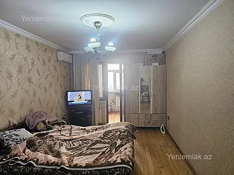Satılır 2 otaqlı köhnə tikili 35 m²