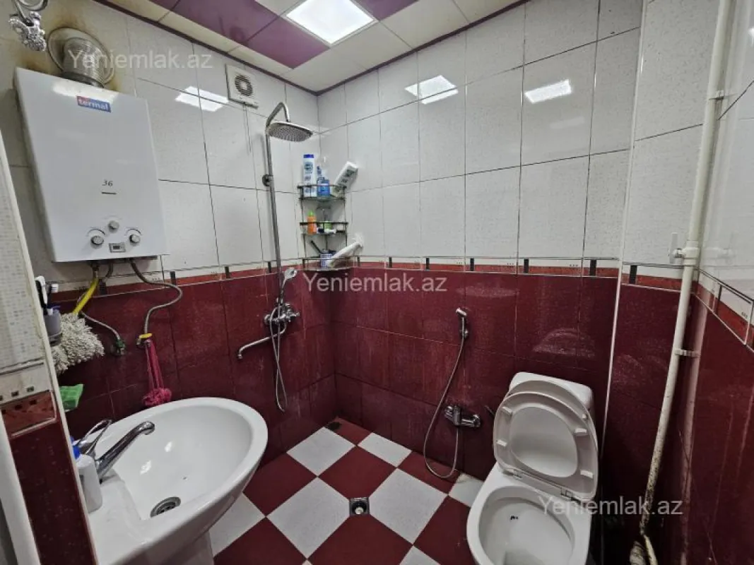 Satılır 2 otaqlı köhnə tikili 35 m²