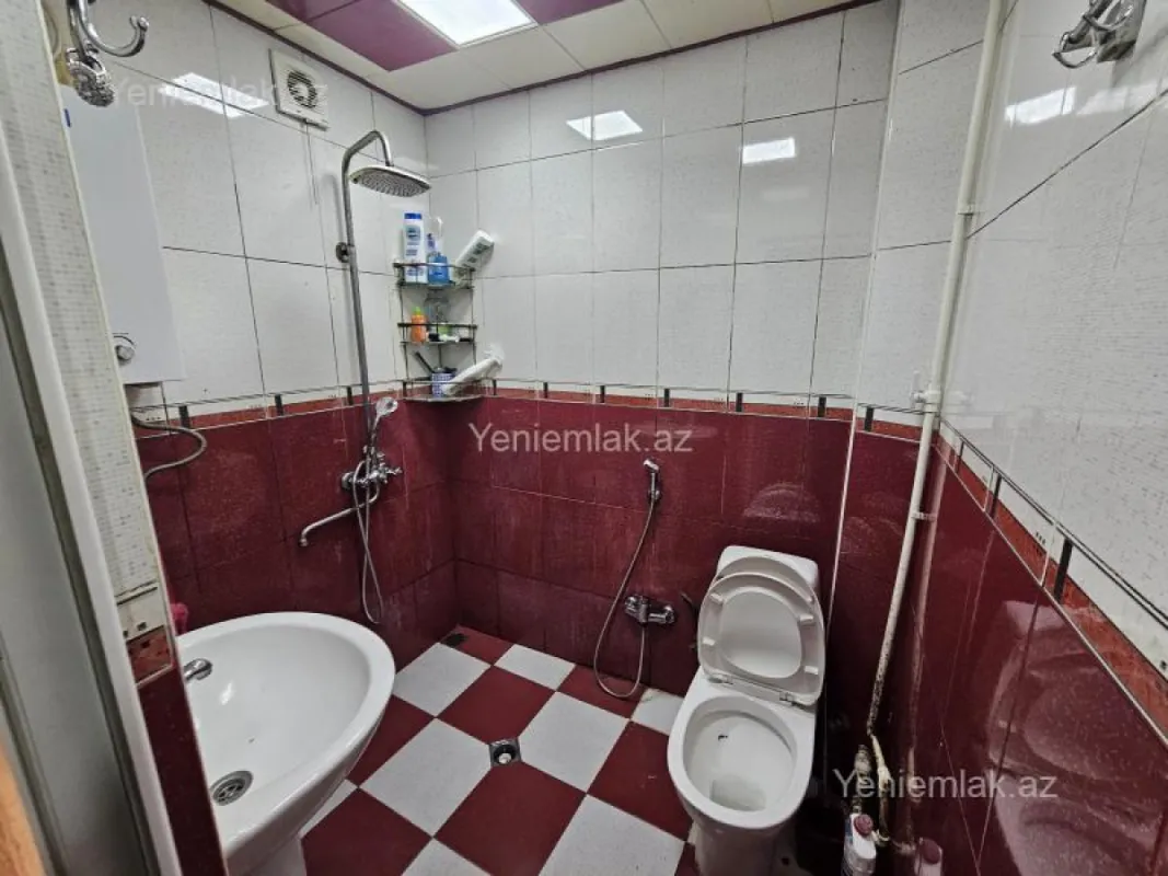 Satılır 2 otaqlı köhnə tikili 35 m²