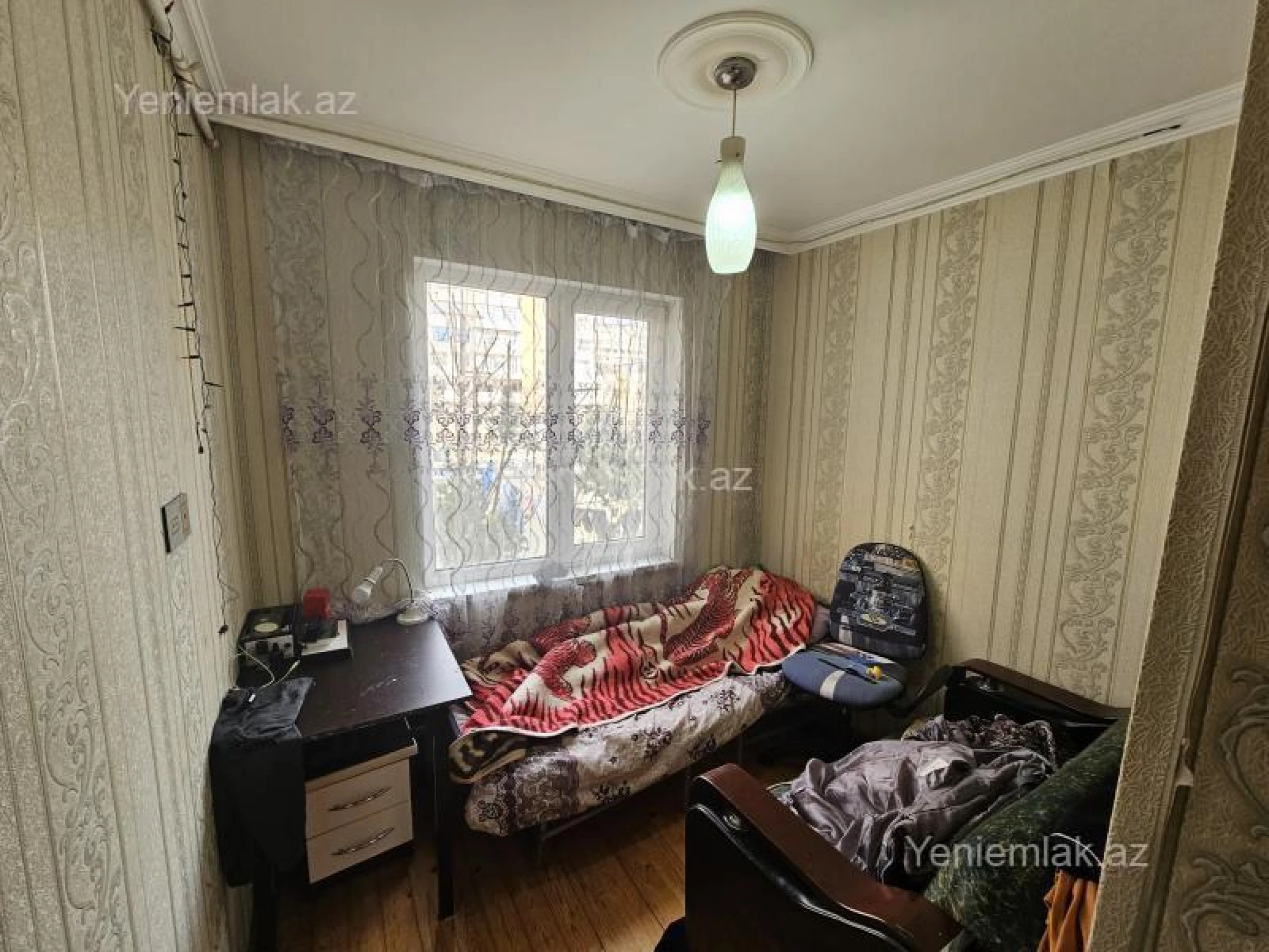 Satılır 2 otaqlı köhnə tikili 35 m²