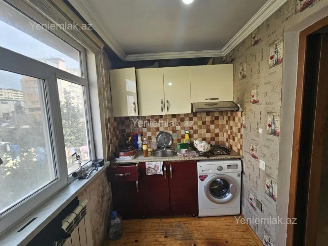 Satılır 2 otaqlı köhnə tikili 35 m²