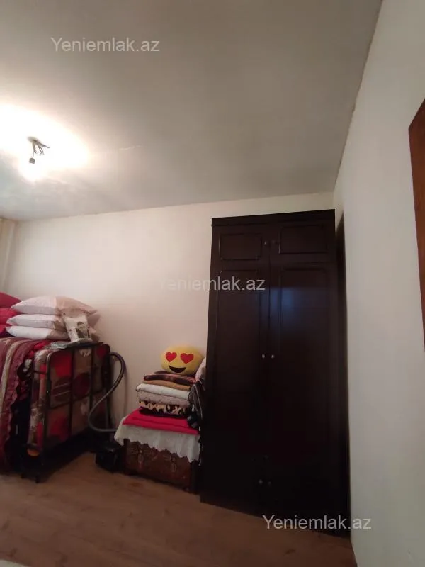 Satılır 3 otaqlı həyət evi 100 m²