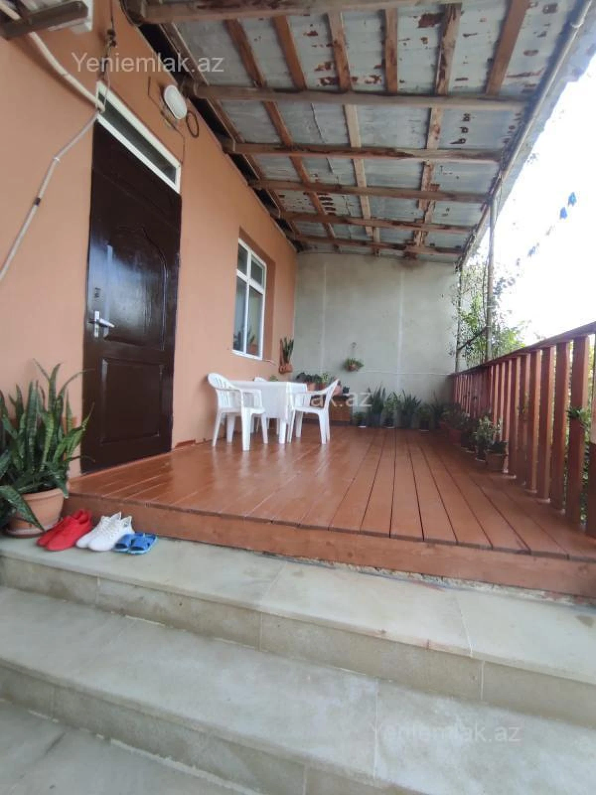 Satılır 3 otaqlı həyət evi 100 m²