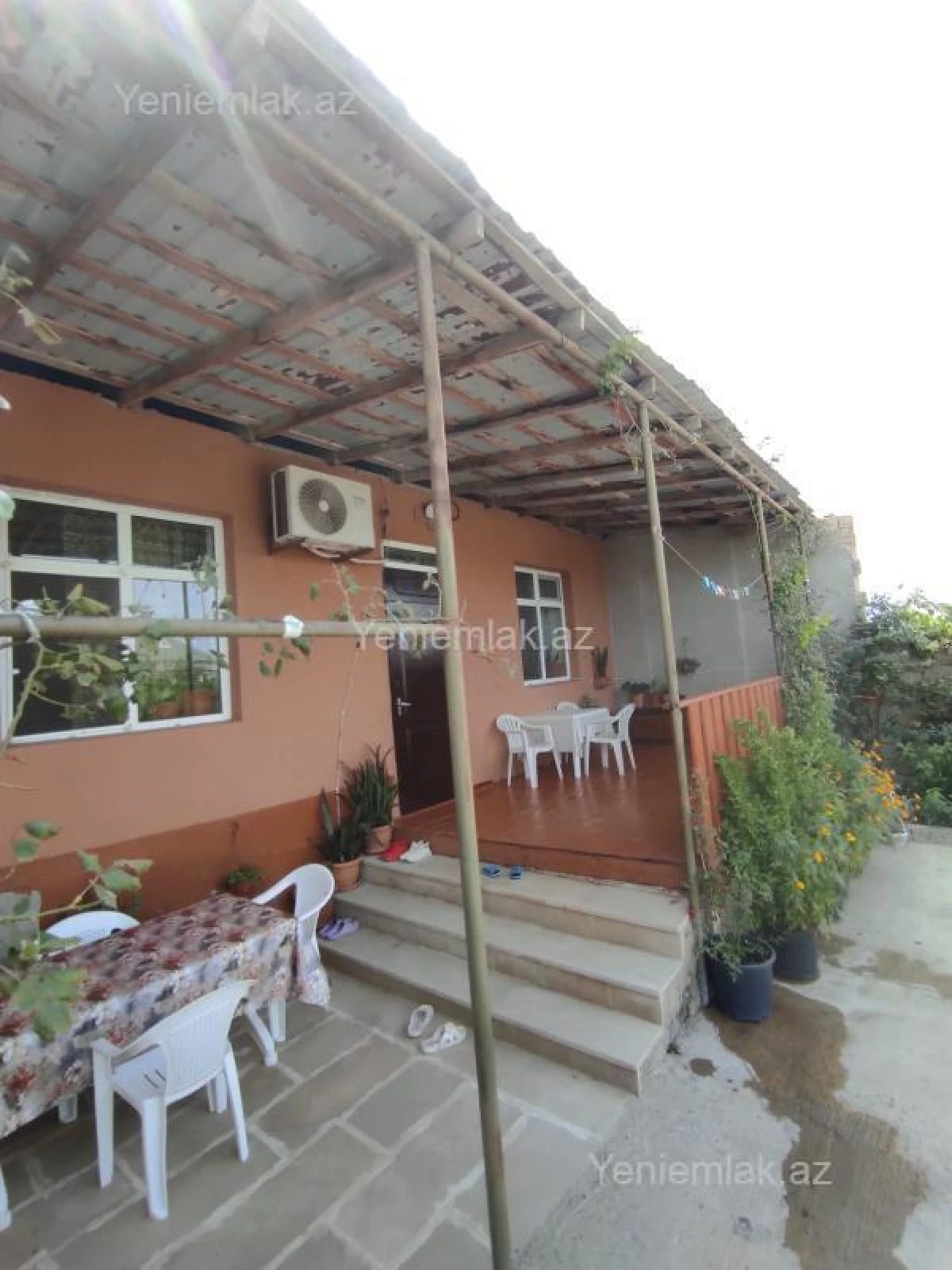 Satılır 3 otaqlı həyət evi 100 m²