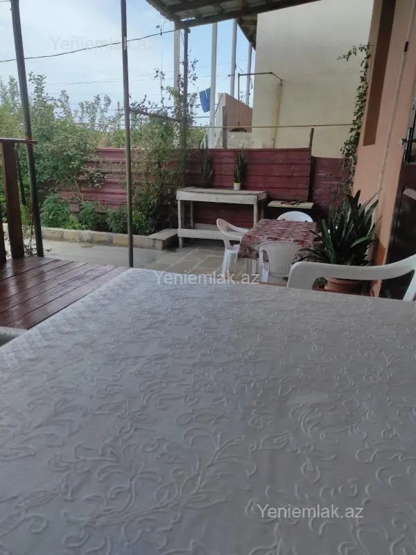 Satılır 3 otaqlı həyət evi 100 m²